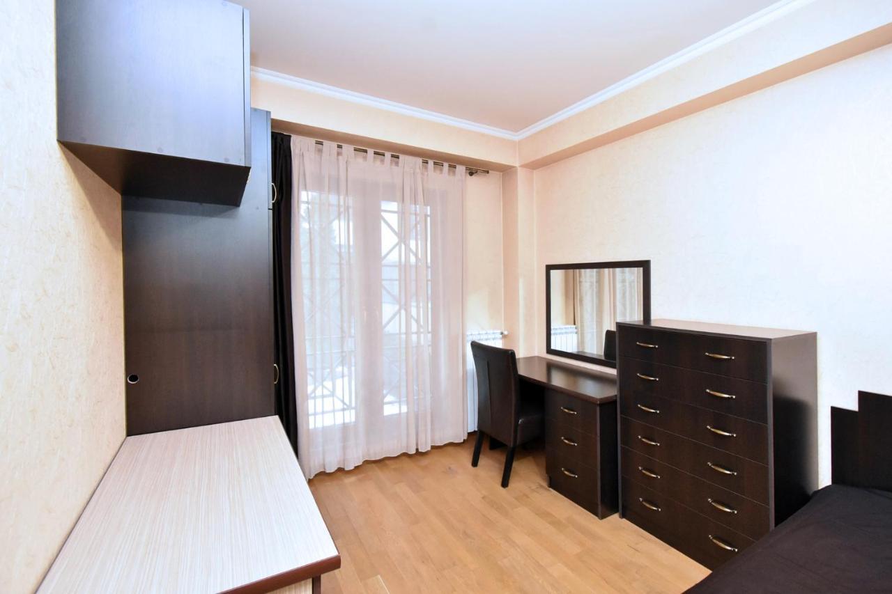 Dos Guest House Ереван Экстерьер фото