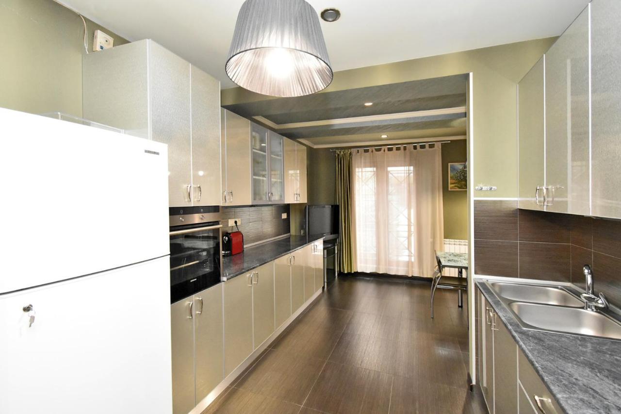 Dos Guest House Ереван Экстерьер фото
