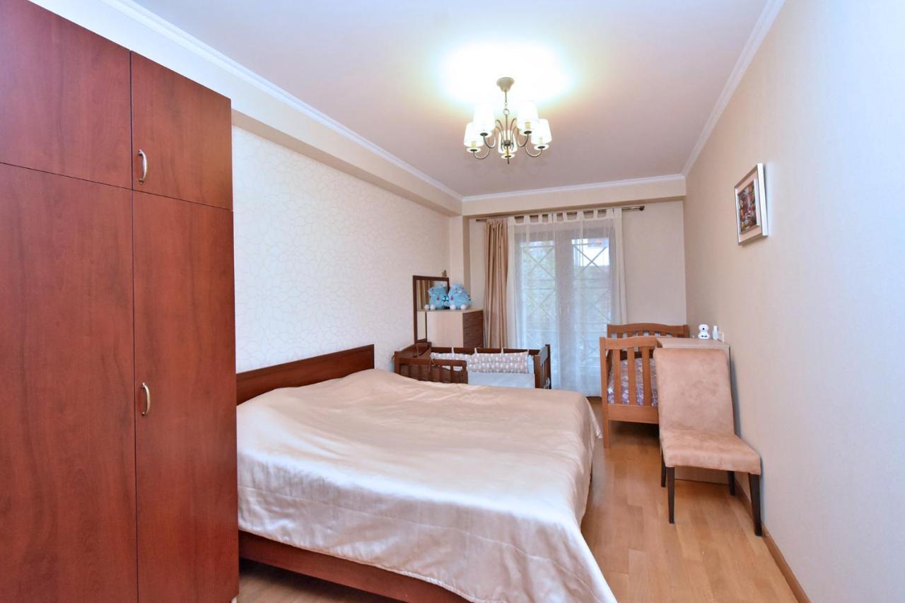 Dos Guest House Ереван Экстерьер фото