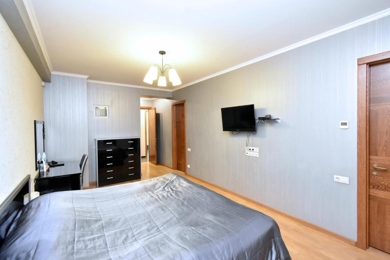 Dos Guest House Ереван Экстерьер фото